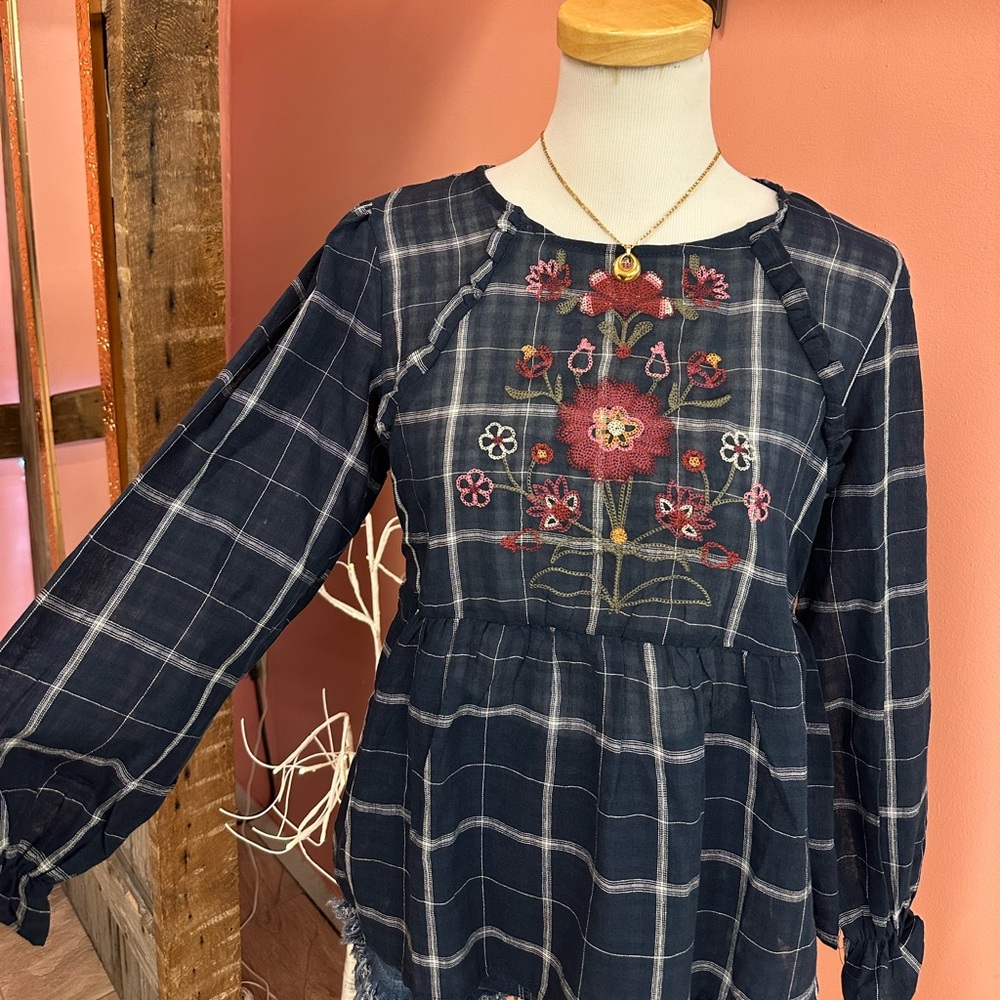 NWT! Floral Embroidered Navy Checkered Top